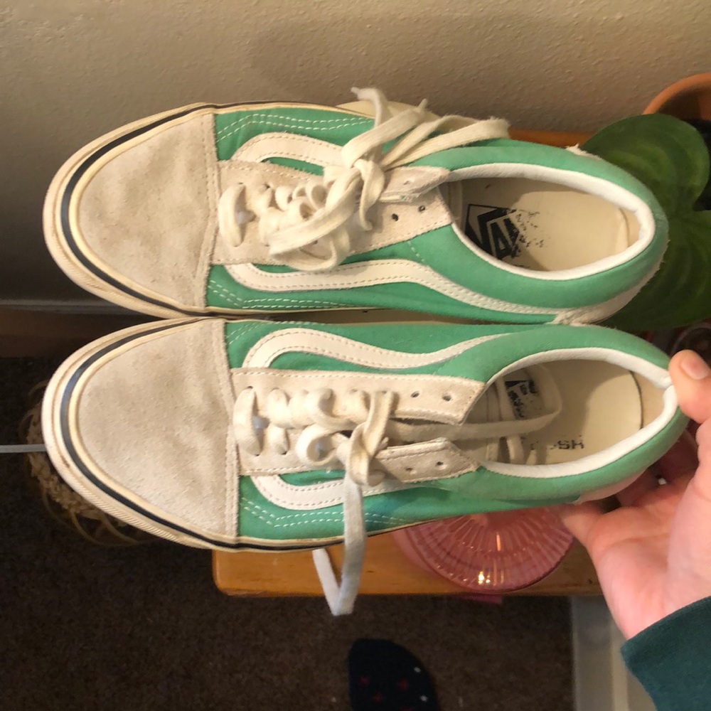 Vans - Picture 2 of 3